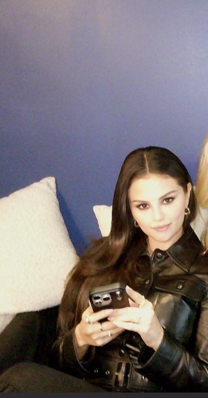 sngomezits's tweet photo. Primeira mulher do mundo https://t.co/BTMmN7AlAg