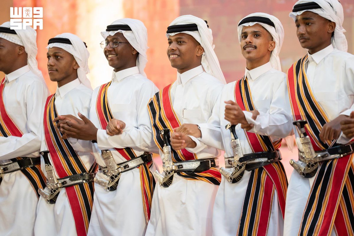 SPAregions's tweet photo. أمير جازان يرعى احتفال أهالي المنطقة بـ #اليوم_الوطني_السعودي.
https://t.co/PSfnEufkdH
#عزنا_بطبعنا | #واس https://t.co/GooXThqamr