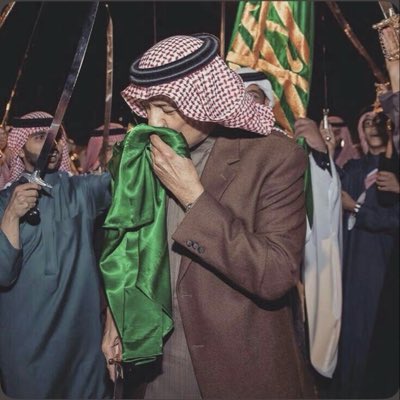 sweetgirrl09's tweet photo. #صورة_جديدة_للملف_الشخصي https://t.co/o3SQQ34Rlz