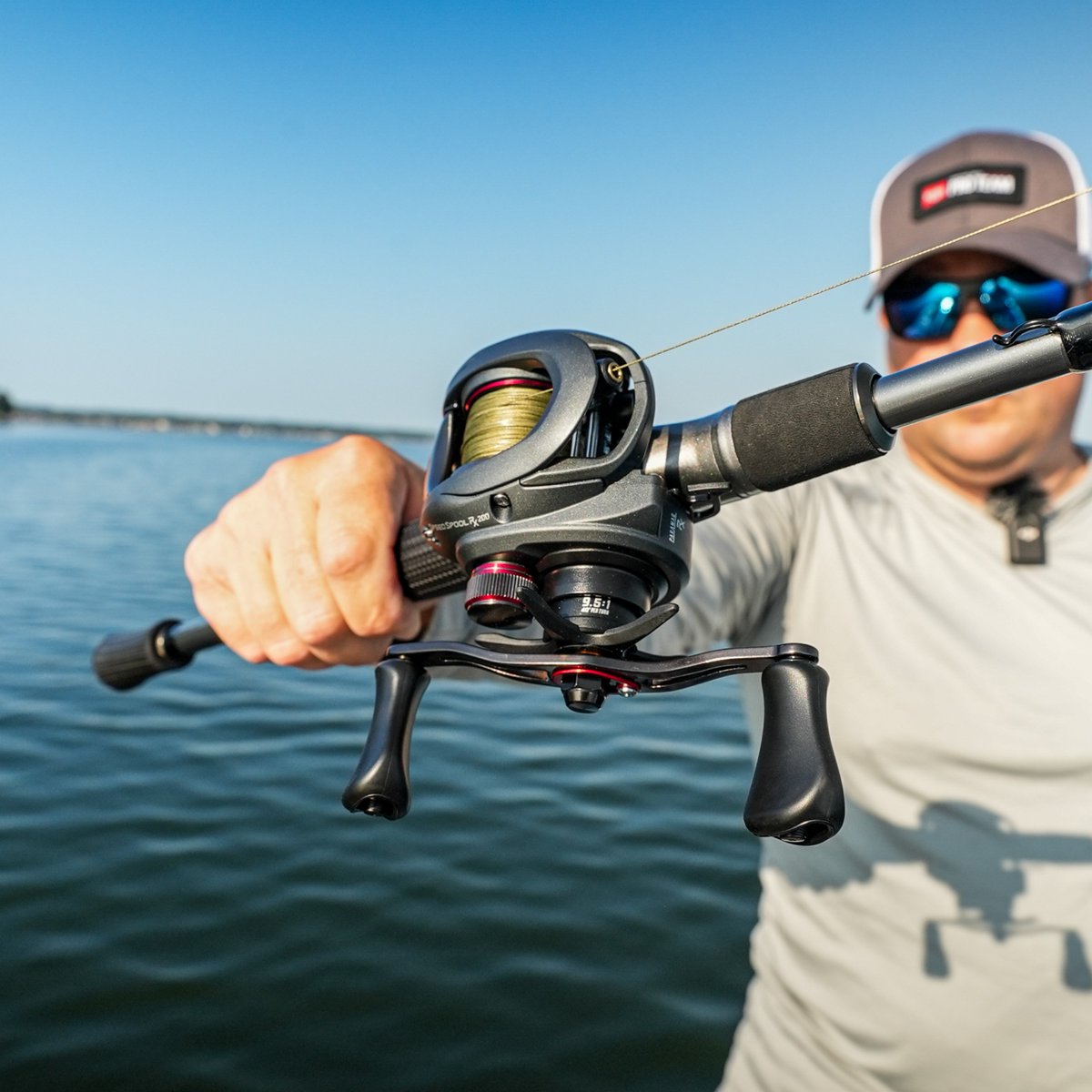 Lews_Fishing's tweet photo. Are you bringing the Speed this Fall 🍂

Dial in your Fall Topwater setup with the new 9.5:1 Speed Spool RX 200 HyperSpeed🚀

#teamlews #feelthedifference https://t.co/2p9GwE9L4q