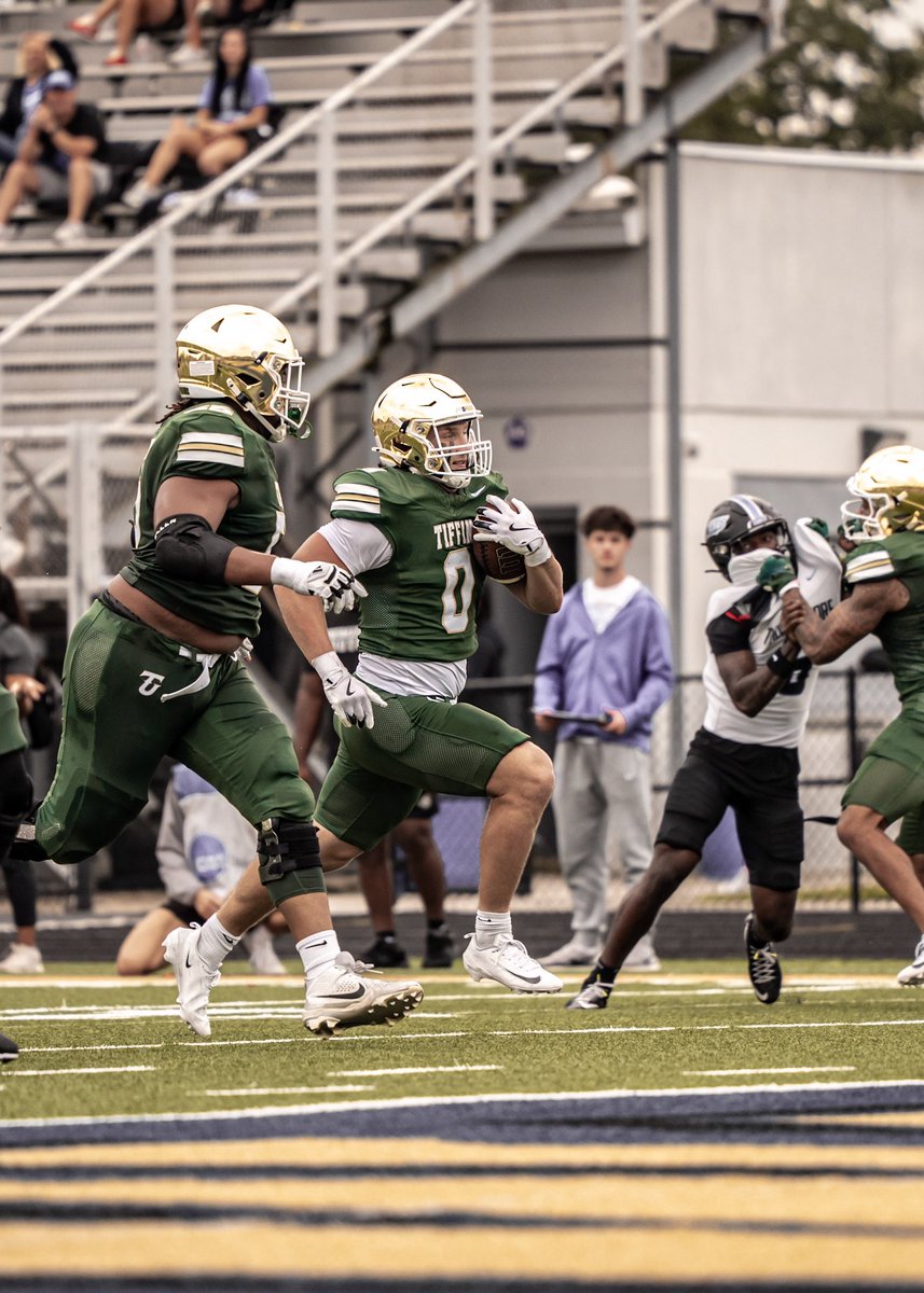 TUDragonFB's tweet photo. Saturday scenes from Frost-Kalnow📸
#StayDangerous | @TUDragonFB 

@Coach_ZBlair 
@gotiffindragons 
@TiffinU https://t.co/hIuV63FF7h