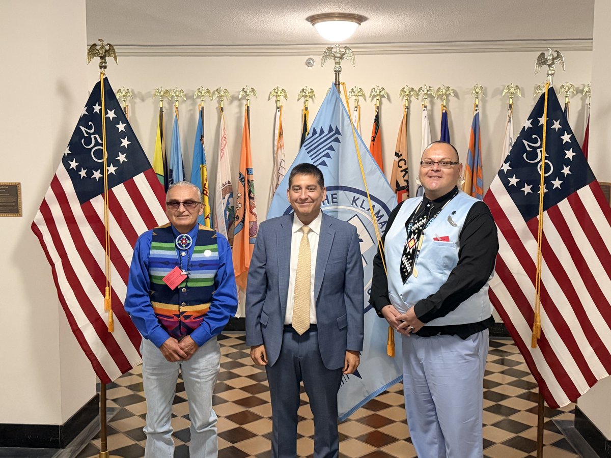 USIndianAffairs's tweet photo. Tribal Leader Roundup | Indian Country at Interior

Last week, tribal leaders met with the Assistant Secretary for Indian Affairs to discuss priorities important to their communities, including tribal sovereignty, energy development, public safety, and fish and wildlife restoration.

🤝 Ute Indian Tribe Vice Chairman Mike Natchees and Councilman Cleveland Murray discussed opportunities for the Tribe to exercise greater sovereignty over energy development on tribal lands.

🤝 Mille Lacs Band of Ojibwe Chairman Virgil Wind highlighted ways the tribe and the Department of the Interior can strengthen their partnership to better serve the tribe.

🤝 Klamath Tribes Chairman William E. Ray and Secretary Joseph Allen Jr. discussed public safety and continued fish and wildlife restoration.

🤝 Catawba Nation Assistant Chief Patricia Leach met with the Assistant Secretary for Indian Affairs to discuss land into trust and the federal government’s trust responsibilities.

Government-to-government engagement is essential to advancing tribal priorities and strengthening the relationship between tribes and the federal government.