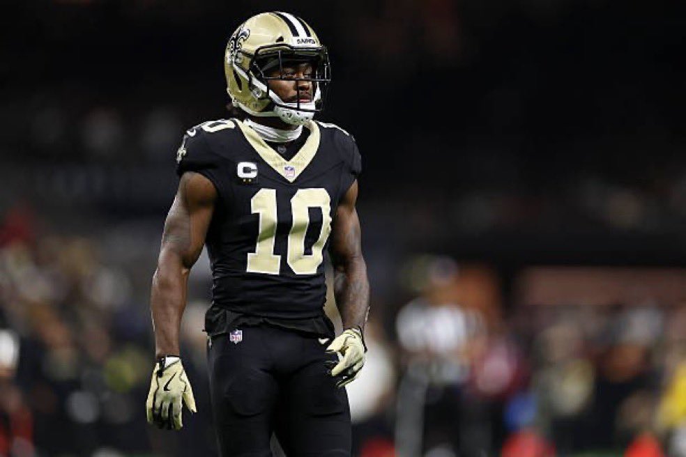 NFLNewsBeat's tweet photo. 🚨BREAKING: free-agent WR Brandin Cooks is signing with the 49ers practice squad, initially to get up to speed for games. It is year 13 for the former first-round pick from Oregon State who now is 189 yards short of 10,000 receiving yards for his NFL career. https://t.co/bpZvkaEhAd