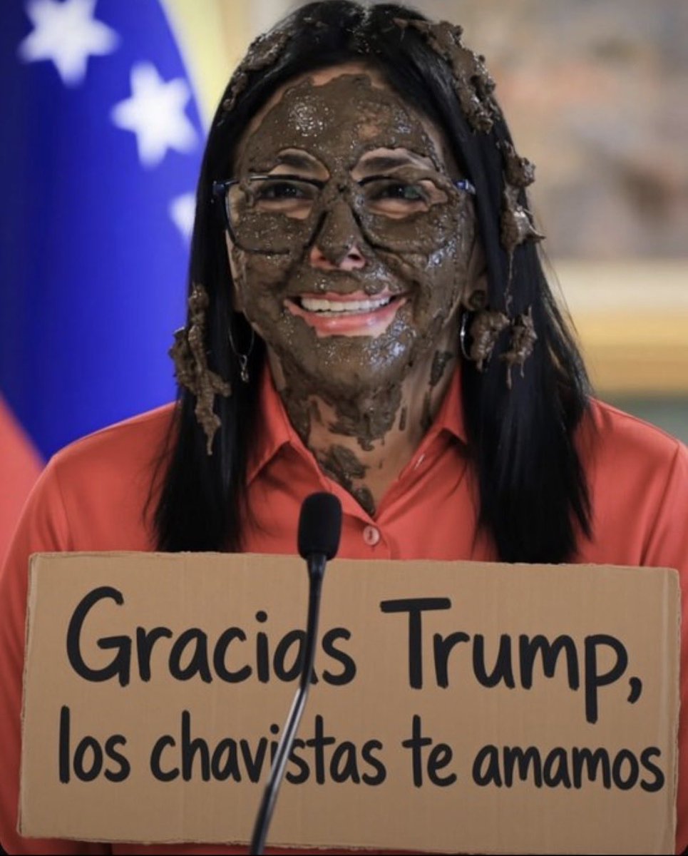 Ediliacaro's tweet photo. @CMonteroOficial La perra mayor 🤣🤣🤣 https://t.co/6gTfxE8XqT