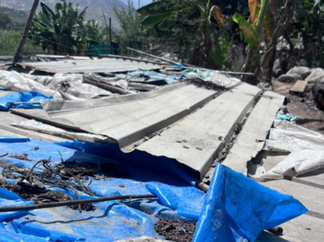 COENPeru's tweet photo. 📢 Áncash: el 21/9 se registraron #VientosFuertes en el centro poblado Yanacaca Grande, distrito #BuenaVistaAlta, provincia Casma, que afectaron viviendas. Municipio distrital culminó la #EDAN y coordina la entrega de bienes de ayuda humanitaria para las familias. Al momento, no se reportan daños a la vida y salud de las personas.