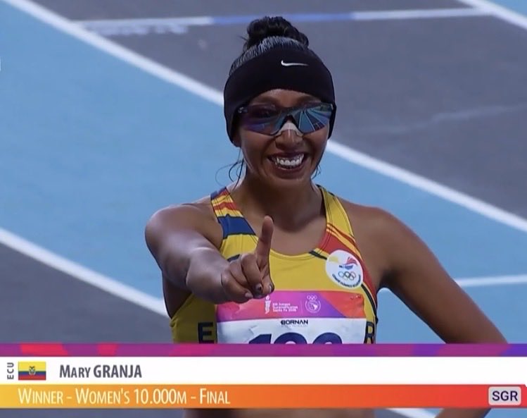 marthacordova's tweet photo. ORO! ORO para Ecuador!!! 💛💙❤️🏃‍♀️🏃‍♀️🥇🇪🇨 Mari Granja ganó la final de los 10.000 metros de los Juegos Sudamericanos en Argentina. La ecuatoriana también batió el récord de la prueba con 32’29” https://t.co/ZkOiOCh1Lm