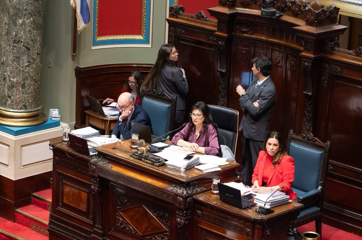 blancarodgon's tweet photo. Segundo día de debate sobre la Rendición de Cuentas en el Senado de la República. https://t.co/1TifpsOZja