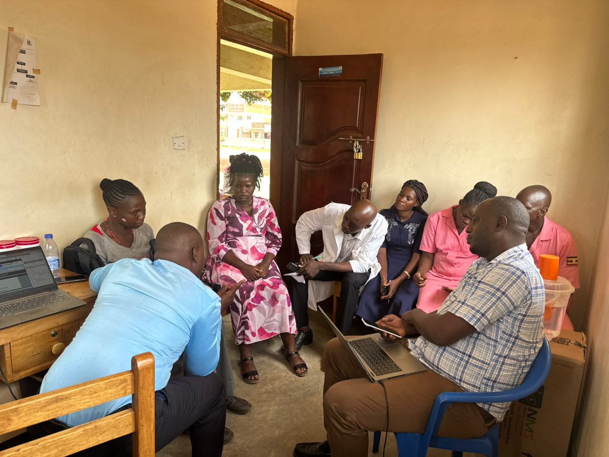 Anecca1's tweet photo. @Anecca1 conducted E-registry mentorship at Idudi HC III in Bugweri District under #ATESHHU. Digitizing patient tracking is critical to streamlining data &amp; accelerating the elimination of vertical transmission of HIV, Syphilis &amp; Hepatitis B. @MinofHealthUG @UNAIDS_UG https://t.co/rwfrTOq6Az