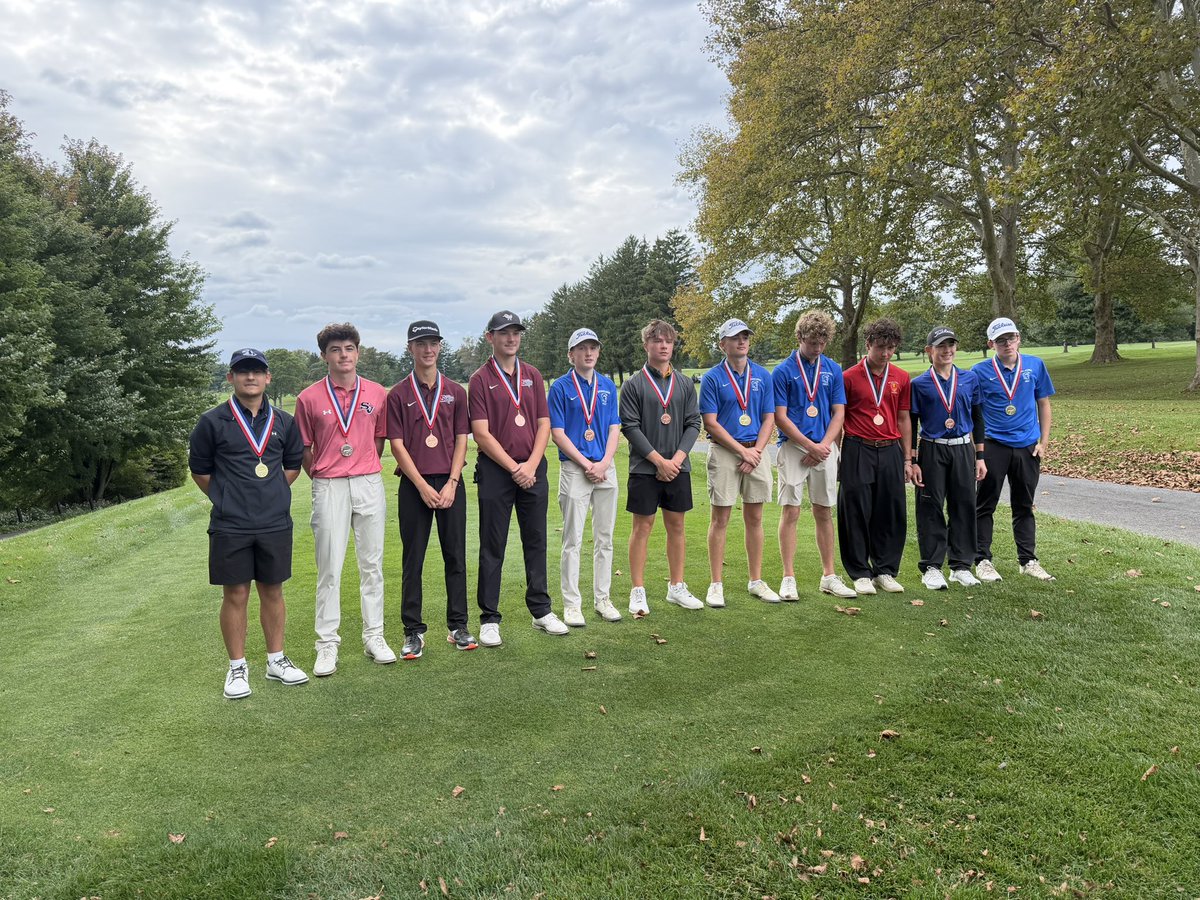 D11Sports's tweet photo. CHAMPIONSHIP TUESDAY: 

Colonial League Golf Championships-

Top 12 Finishers announced along with Team champion Southern Lehigh. 

Congrats to all-including this year’s champion Chase Yakaitis (Salisbury) and best of luck to those that have qualified for the upcoming  @PIAADistrictXI Championships. 
@Colonial_League @SolehiSpartans