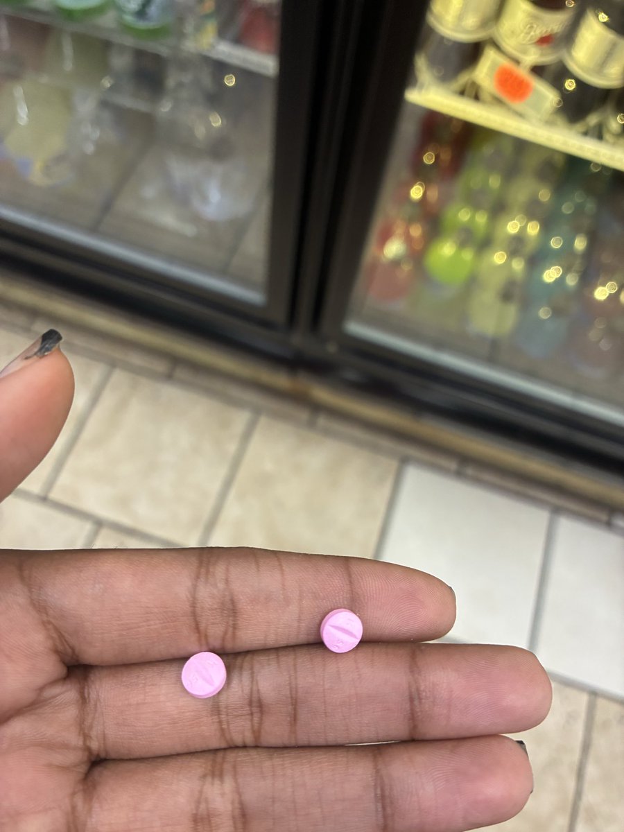 bigbbypy's tweet photo. Just pop two can u feel my pain. 

#drugstwt #opioids #drugtwt https://t.co/mqQ3Mg5zjB