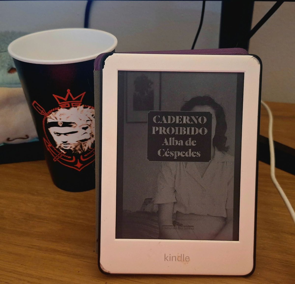 thefilthmonger's tweet photo. @fielleitura Terminei Caderno Proibido recentemente
agora tô lendo Alchemised ((sem julgamentos ok)) https://t.co/28Ymv2Njw4