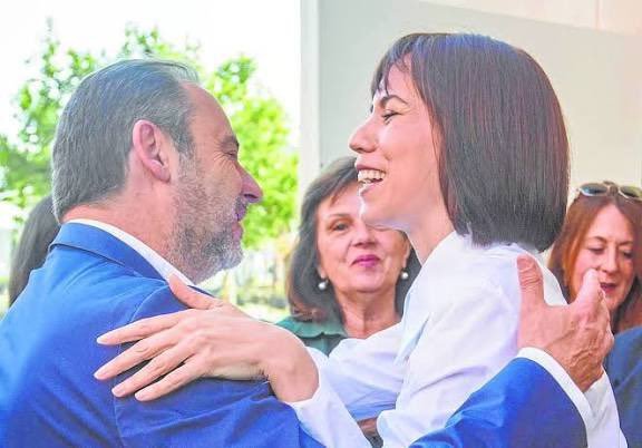 fedetbsj's tweet photo. @PSOEValencia @pilarbernabe @amjulianedo @alannaasoc @dones_joves @rosadg_ @MaiteIbanez @elisavalia Lo que tu digas https://t.co/KohF3Ot3lf