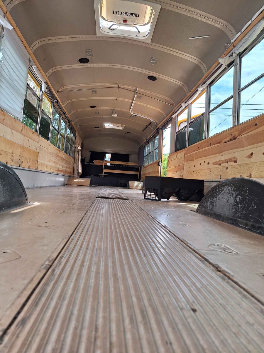 NoRainTheBus's tweet photo. Bus floor removal phase one.
》》》https://t.co/LuaxcqmEW8 https://t.co/0mVFHe2sMx