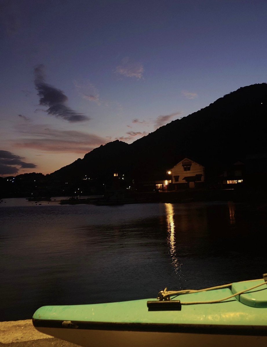 AwaAwamura's tweet photo. 鞆の浦、夜が始まったばかりの鞆港。

僅かに残る夕焼けが綺麗です♪ https://t.co/xhusmihwxz