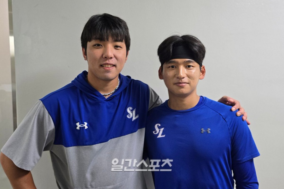 SSLIONSGOV9's tweet photo. '영웅 홈런' 보고 야구 다시 시작한 육성선수, 삼성 구한 김상준 ＂꽃은 봄에만 피지 않습니다＂ [IS 스타] (출처 : 네이버 스포츠) https://t.co/rsBs7pRsG8 https://t.co/lVZbbvgWeZ
