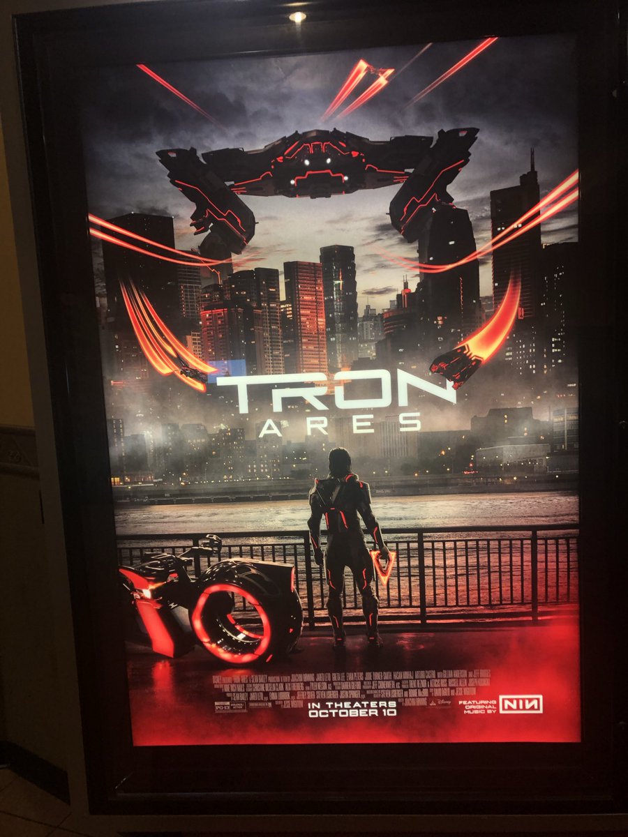 kingcreed98's tweet photo. Happy tron day programs!
#tronday https://t.co/IRAFXCc2dk