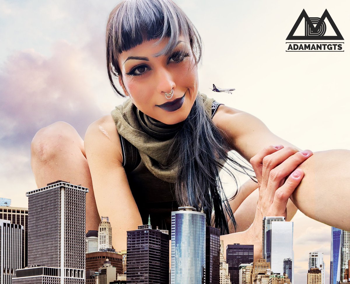 adamantgts's tweet photo. The entire city comes to a halt under the gaze @Anubis_Colectiv!
#SizeTwitter #Giantess #GiantTiny https://t.co/1VhlCjrxfO