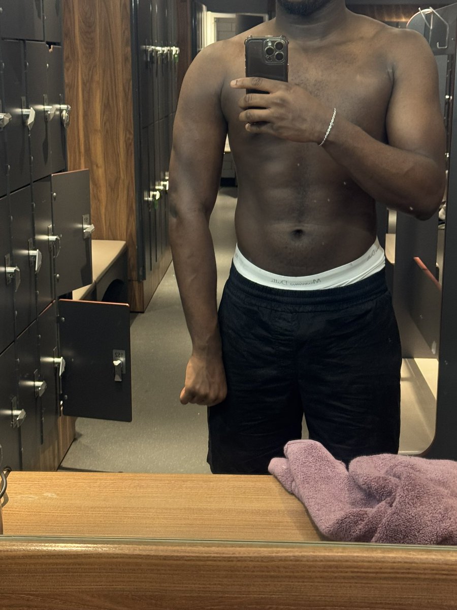 DLbrum1x's tweet photo. JD gym newtown?? #dl #dlbrum #chudai https://t.co/gKplG3zyiA