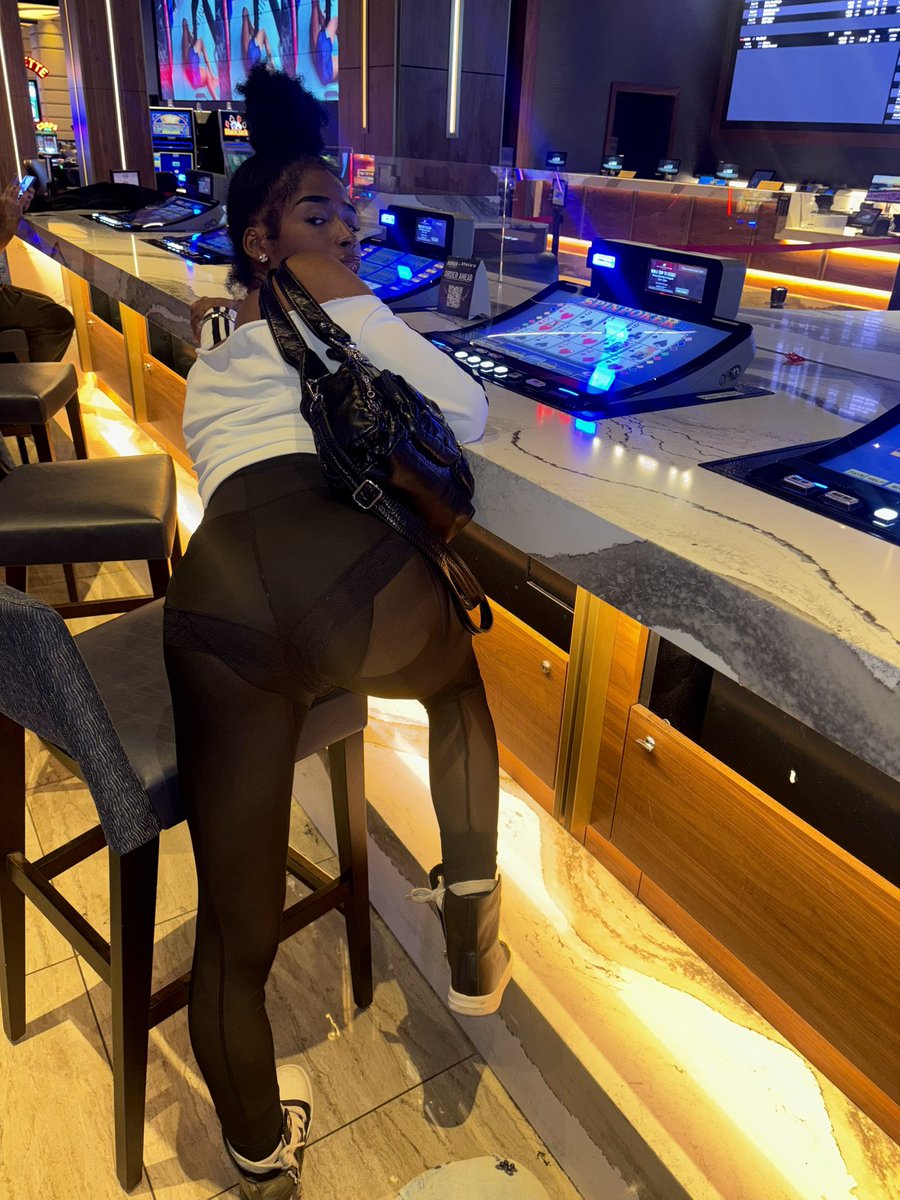 5StarrBluu_'s tweet photo. I could take these 🥷🏿 ho’s https://t.co/t1C3cZmb5L