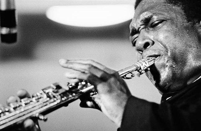 Agniesz61796740's tweet photo. #MonthInMyEars 
#JohnColtrane100 
A song with a food or drink in the title 

John Coltrane 
🎶 Vodka 
https://t.co/pL7L0CcL8S https://t.co/kFrojWXa1W