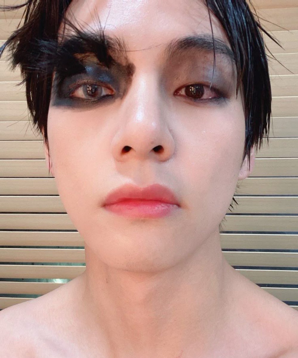 vmnjieun's tweet photo. anyone else gets me https://t.co/6EjbHX4yuF
