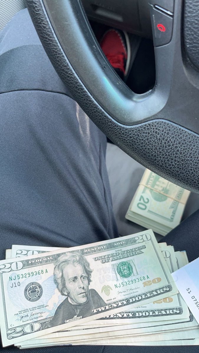 StickyTree_'s tweet photo. Real HungryMann😩💰⚓️ #merchant #seafarer https://t.co/WbiMefi2yO