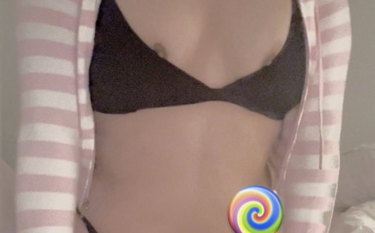 cali01dik's tweet photo. #horny #boobs #Texas https://t.co/cvS9YMJEAk