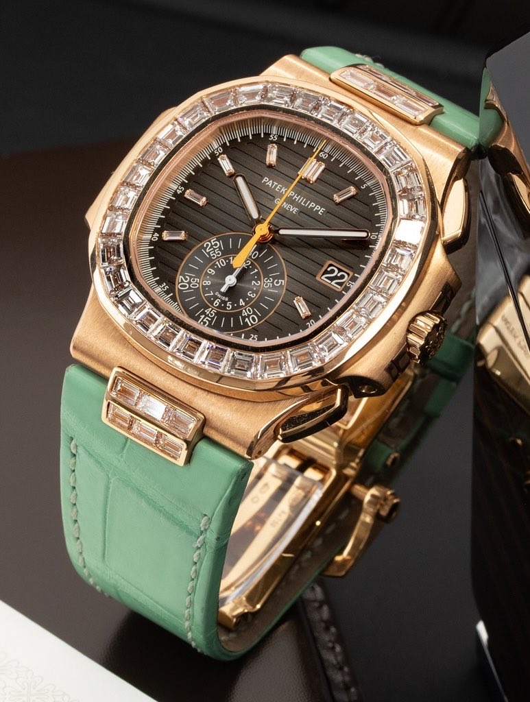 patekphilippe__'s tweet photo. Nautilus Chronograph 5980/10R https://t.co/cWFyfZSlFx