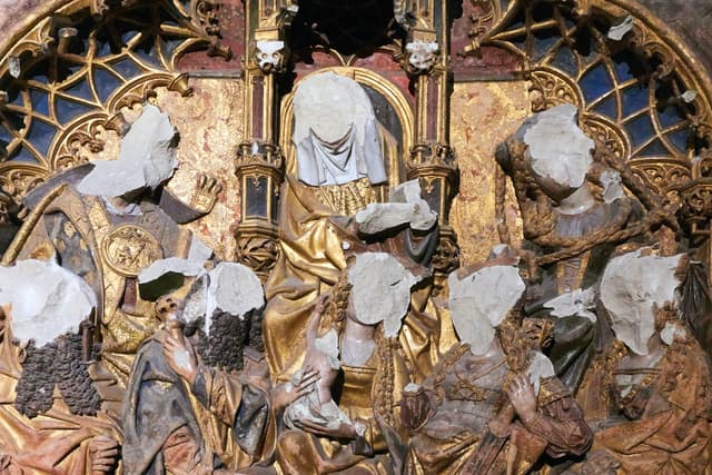 TheShenko's tweet photo. @StarloveDev @CaptainHottub @JesseHughesNC @popstarr65 Yes, Christians have done this multiple times in history. The Slavs had their totems destroyed to prove Jesus was stronger and their pagan gods are false. It's how many Slavs were converted.
The reformation destroyed Catholic art, icons and churches.
Iconoclasm in Byzantium etc. https://t.co/U2e4Jji2xw
