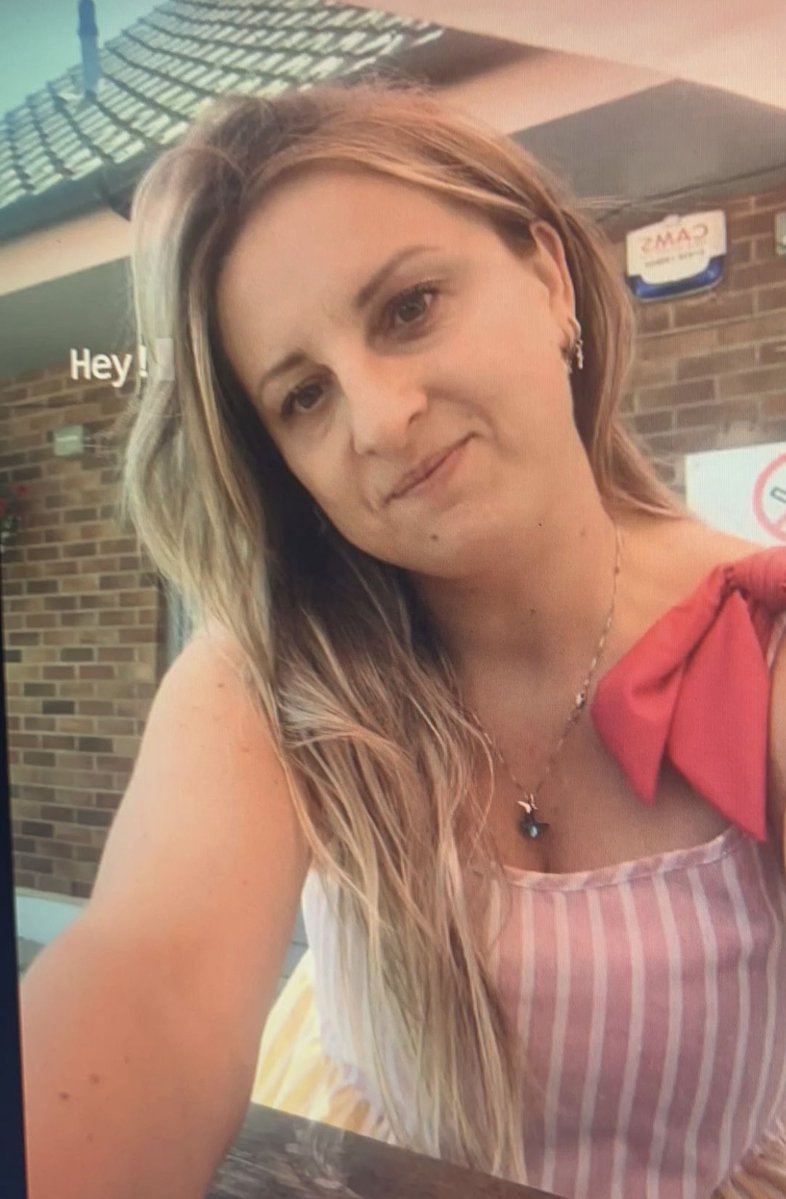 Spicymormon36's tweet photo. Should we make this cucks milf friend a webslut??? #slut #milf #cuck #expose https://t.co/vXfDU2XSuA