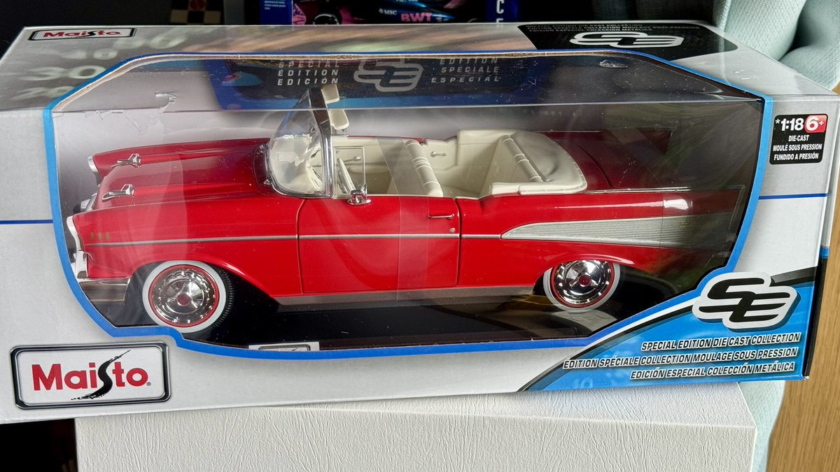 OttoBerndt's tweet photo. Good morning, Diecast fans. 🖖🏻 #Costco has new cars !!! Found this beautiful 1957 Chevrolet Bel Air last weekend in Zama.
#Diecast #BelAir #Maisto #ミニカー https://t.co/iPGZpkOFKT