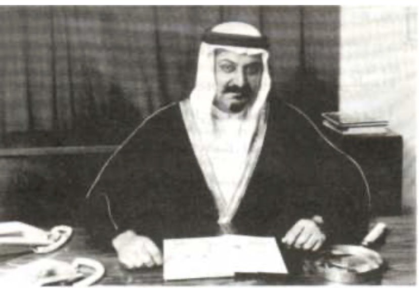 waleed454545's tweet photo. @hjelan20 وبعد سقوط السلطنه القعيطيه عام ١٩٦٧م توجه السلطان غالب القعيطي الى السعوديه في رعايه الملك فيصل بن عبدالعزيز رحمه الله ومازال الى يومنا هذا حي رزق في المملكه برعايه كريمه من حكومه المملكه https://t.co/egNcdOMzcc