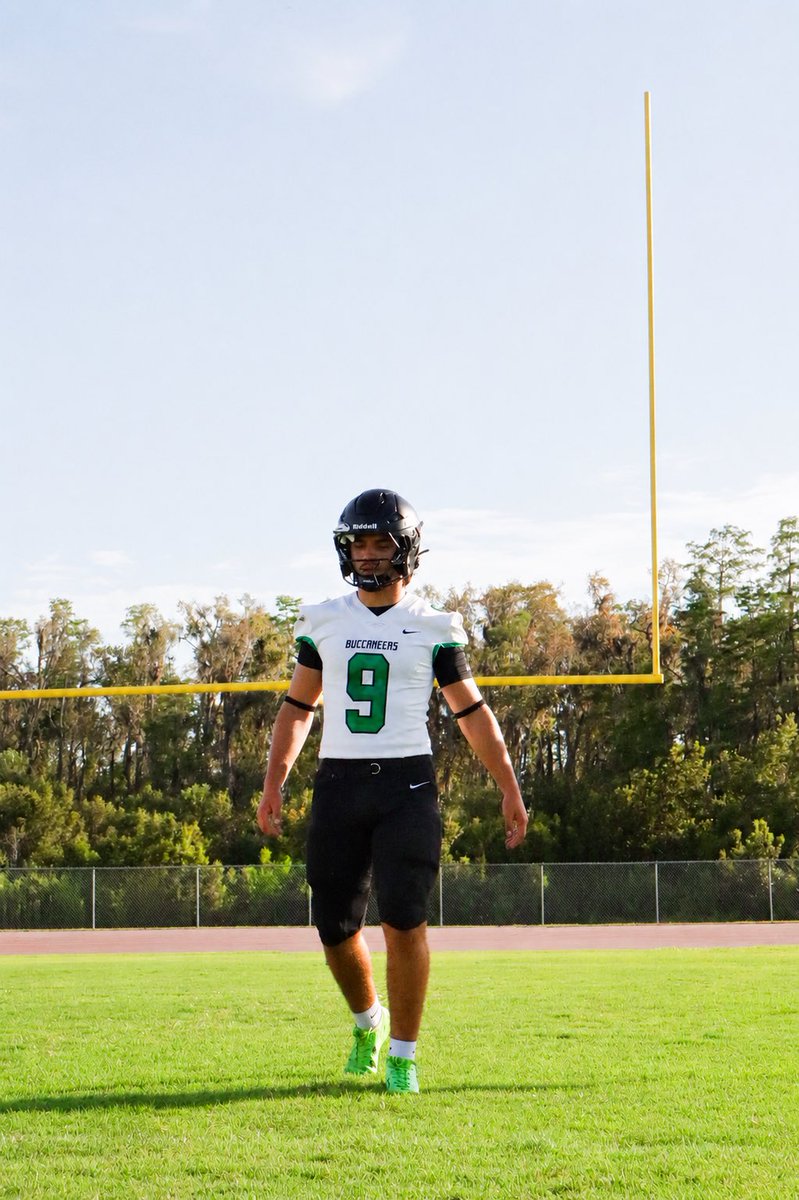 BigJohnjackson_'s tweet photo. Blessed to be #1 Rusher in Pasco County through weeks 1-5 (Mid Season) !

5’11 195 | All Purpose RB | Gpa 3.5 
Film: https://t.co/8SCDcUbQLQ

@Andy_Villamarzo @footballbill22 
@SuncoastPreps @PascoCountyFB 
@SeanEperjesi @Coach_JBanks https://t.co/cAkmqEXx4l
