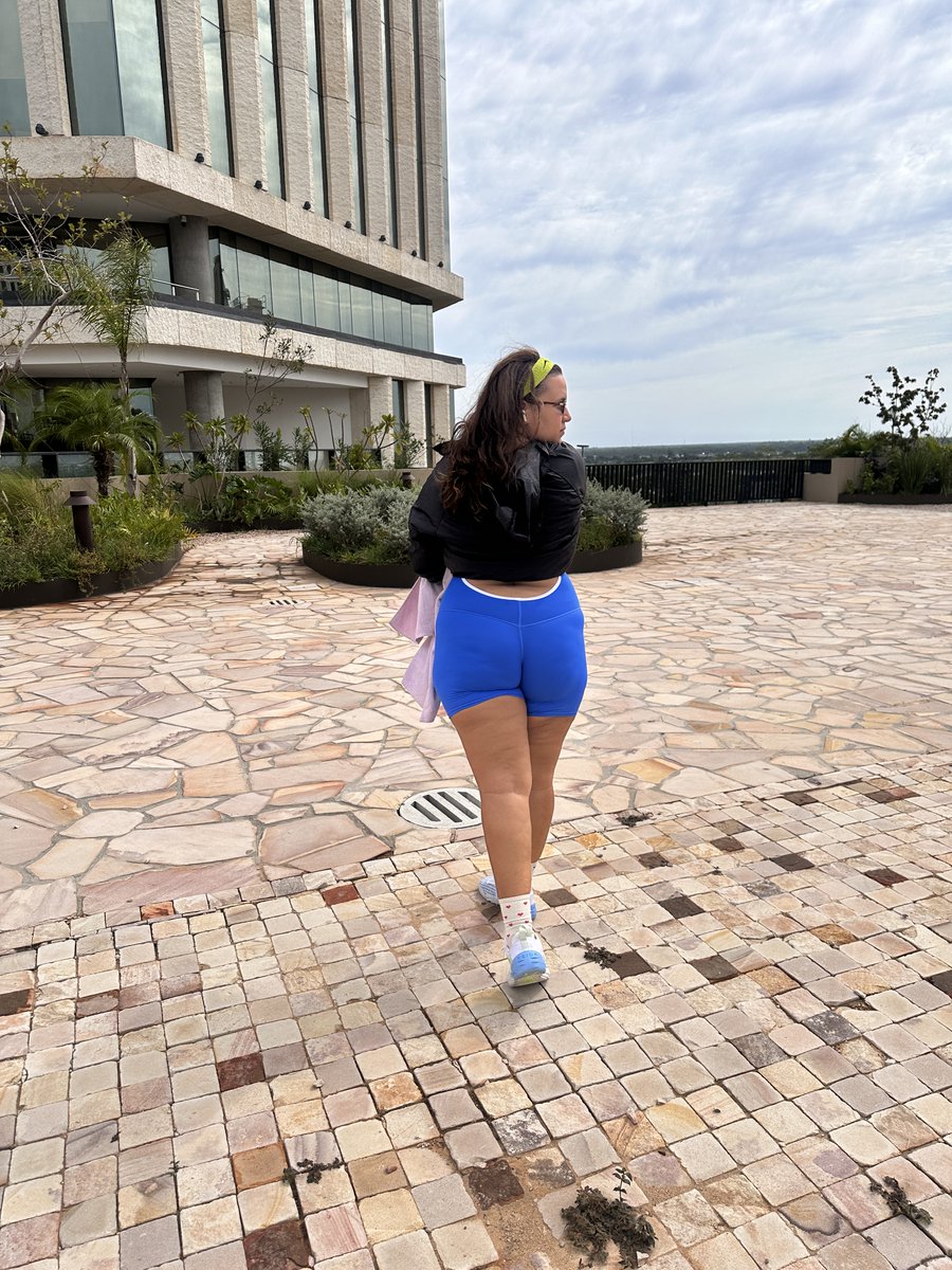 beeapeaches's tweet photo. thiccc asf https://t.co/yt7toeGv6z