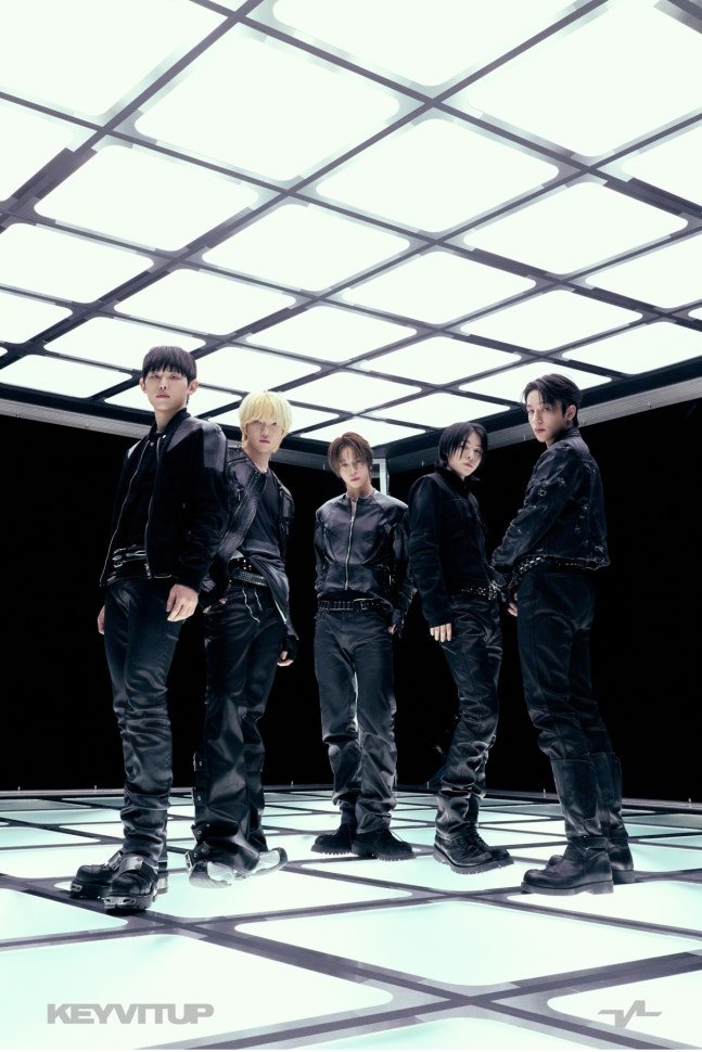 KEYVITUPGLOBAL's tweet photo. [NEWS] 260922 KEYVITUP, the First Boy Group Produced by Kim Jaejoong, to Make a November Comeback

“We will firmly carve out our presence.”

trans: @KEYVITUPGLOBAL
#KEYVITUP #키빗업
#KEYVITUPGLOBAL https://t.co/N7cHj6XWyF