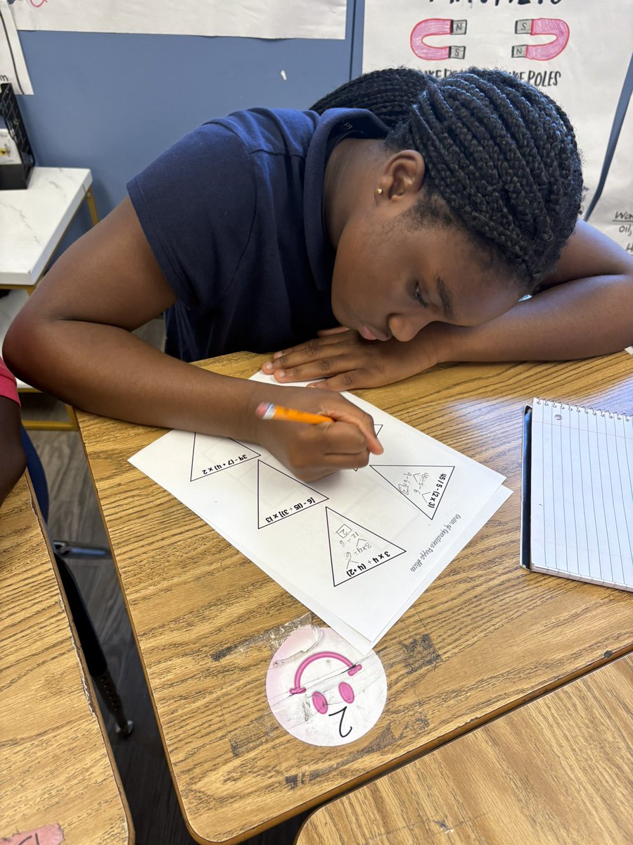 kblessingRISD's tweet photo. GEMDAS pizza!! We learned GEMDAS today and used “pizza slices” to help us take notes. We are #worldclass at @ForestLnAcademy #RISDDreamOn #gemdas #orderofoperations https://t.co/T77N0mKzRs