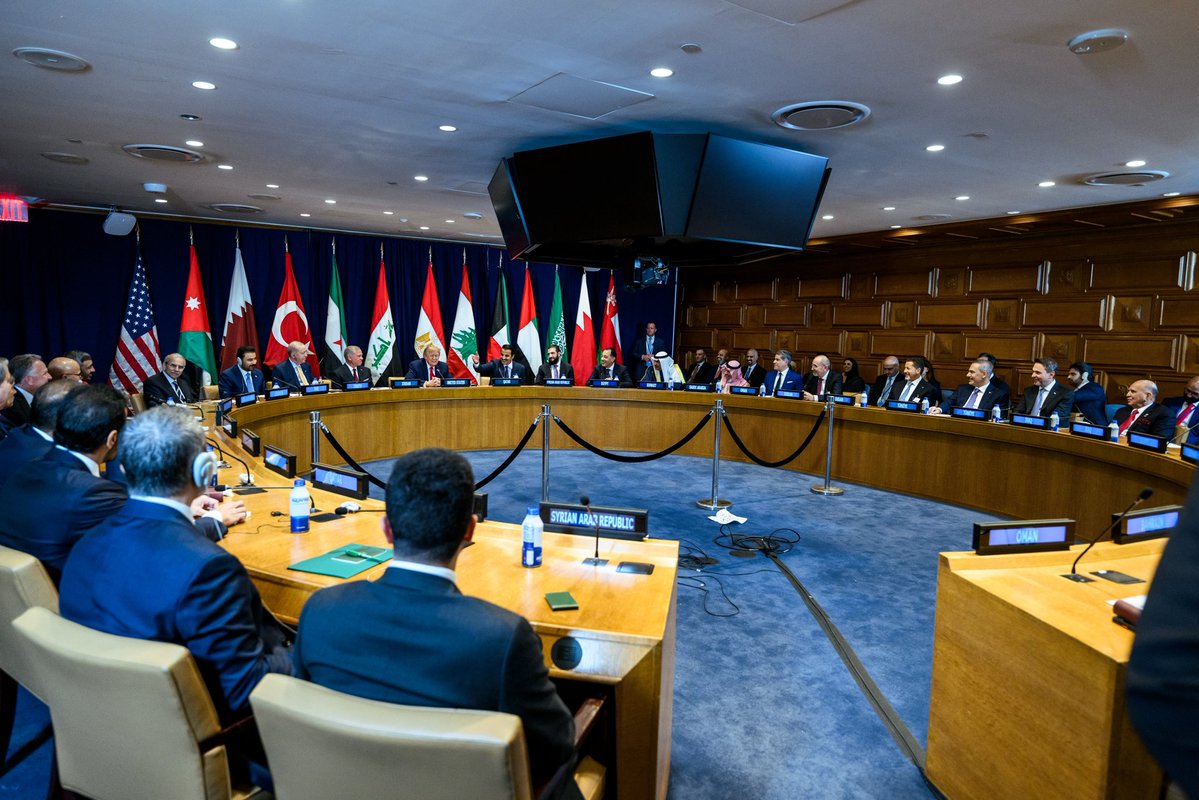 WhiteHouse's tweet photo. Advancing efforts for a safer, more prosperous Middle East. 

The Gulf Cooperation Council meets in New York City. 🤝 https://t.co/wInPPW1Nrh