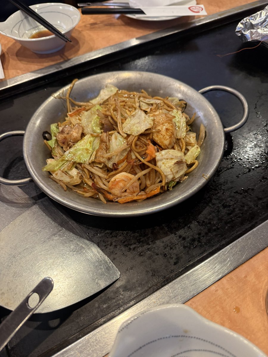 rabitman99's tweet photo. どれ食べても美味しかったし。席も満席だった。東三国行ったらぜひ https://t.co/5Osm15yhcy