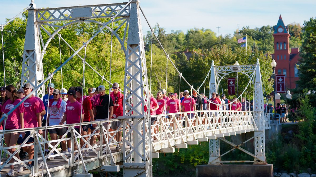 VCSU's tweet photo. 🎉 Four years. Four enrollment records. Thank you to everyone in our VCSU Viking community that makes this possible year after year! 

➡️ Read the full story at https://t.co/aOkoFka3Ii

#VCSUVikings #Enrollment #RecordBreaking https://t.co/CSTtDIdonR