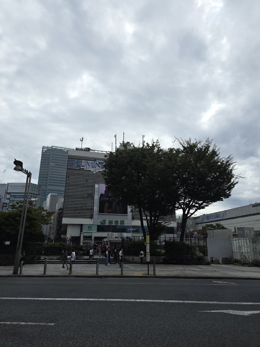 Lac_bunka's tweet photo. 新宿東口
#写真好きな人と繋がりたい 

婚活ピンポイント相談受付中✉️
結婚相談所への入会は考えてないけど、誰かに相談したい✨

東急沿線・横浜エリアで、
安心・安全な婚活をサポートしています
👇まずはLINE登録で無料相談👇
https://t.co/bCurAd3ufK
#東京 #婚活
@ikenobakonkatsu https://t.co/YpjZbV5YFv