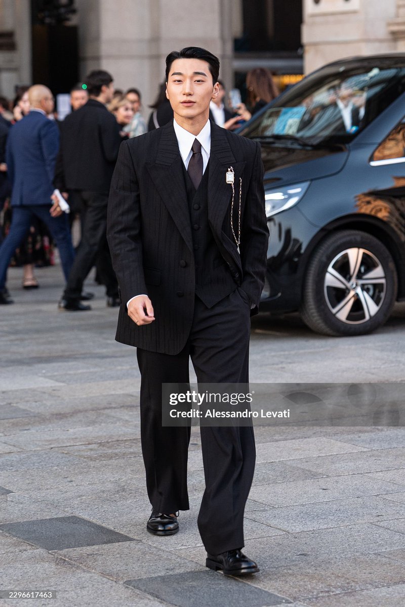 ATEEZUD's tweet photo. [📷] SAN at Vogue World 2026

Photo by Alessandro Levati

CHOI SAN AT VOGUE WORLD 
#SANxDOLCEGABBANA #SANxVOGUEWORLD #CHOISAN #산 @dolcegabbana @voguemagazine https://t.co/nSCe9LBjBR