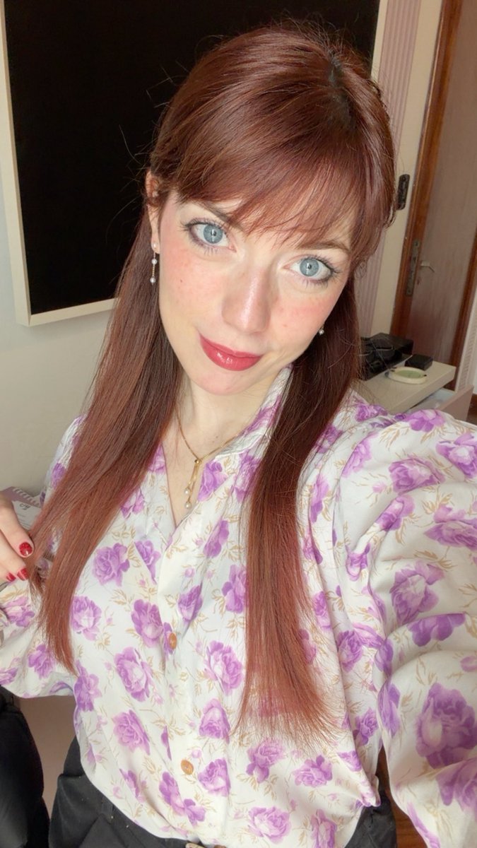 PurrincessJoy's tweet photo. Kiss me 💋💐💜 https://t.co/Q5MYApQIwk