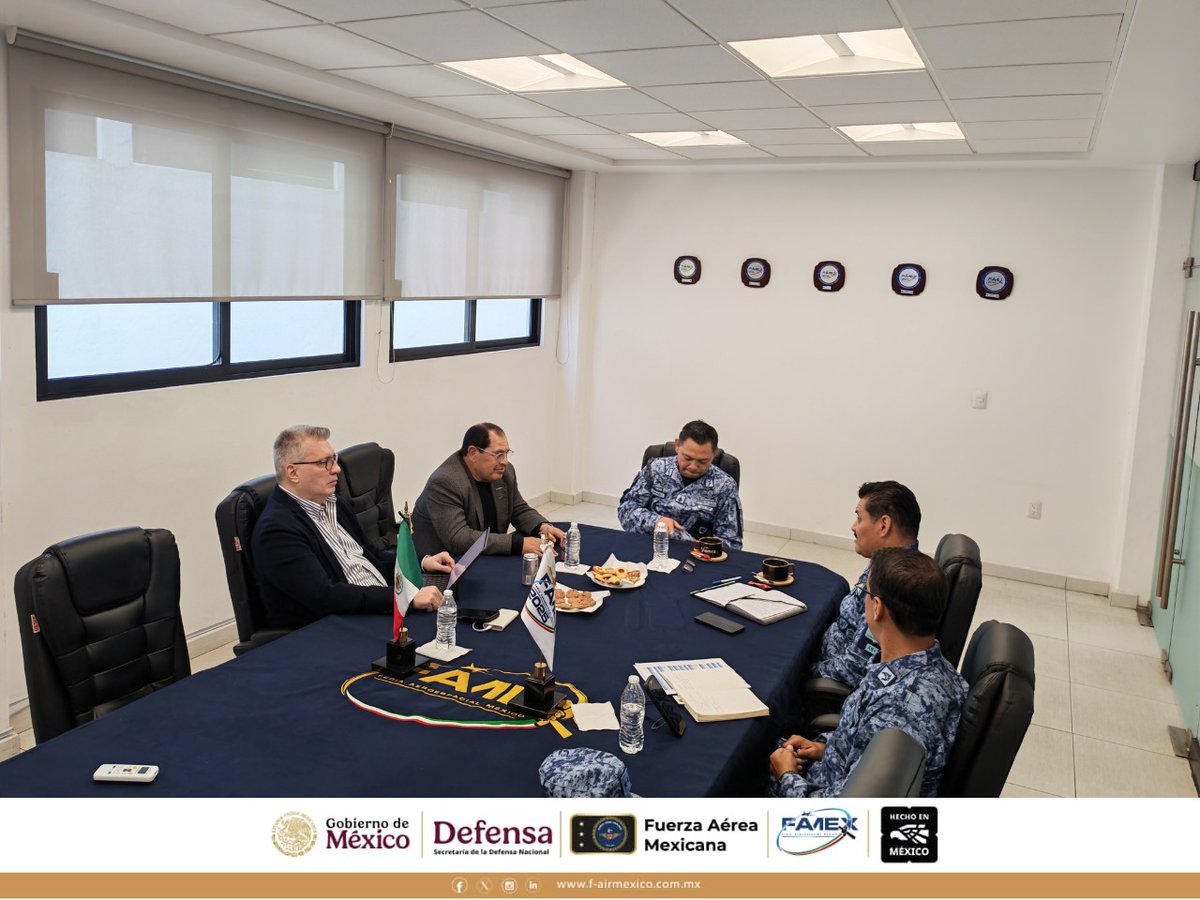 FAMEXTweet's tweet photo. ✈️🇲🇽 Coordinación estratégica para FAMEX 2027
Reunión del DG de FAMEX con Luis G. Lizcano (FEMIA) y Juan Nájera (CTA MX) para reforzar la colaboración del sector.
📅 21-24 abr 2027
📍 Santa Lucía, Edo. Méx.
🌐 https://t.co/zZ4id7AUCZ
#FAMEX2027 #FEMIA #CTAMX https://t.co/TA1p8PQtus