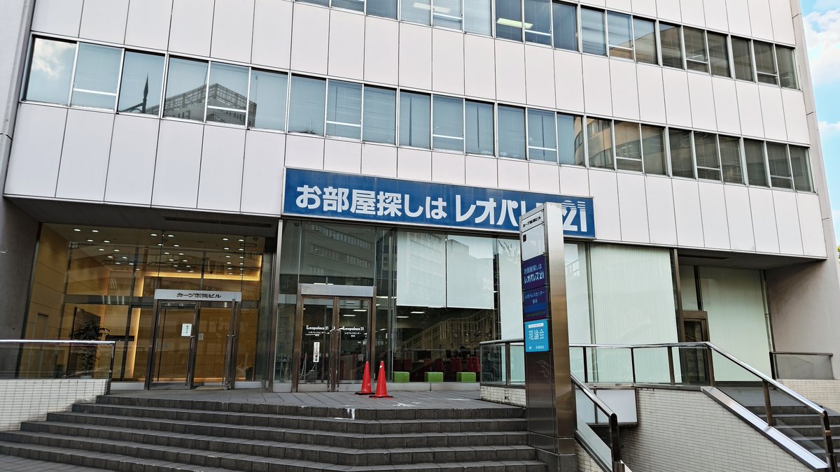 labworksboxshop's tweet photo. 🧳シルバーウィーク最終日も営業���！

⏰本日は8:00～22:00

#新潟駅 近く・高速バス乗り場近くで #手荷物預かり 受付中！
#コインロッカー より格安💰

お荷物を預けて身軽にお出かけください！
#ロッカー https://t.co/t5BjLqEPA3
