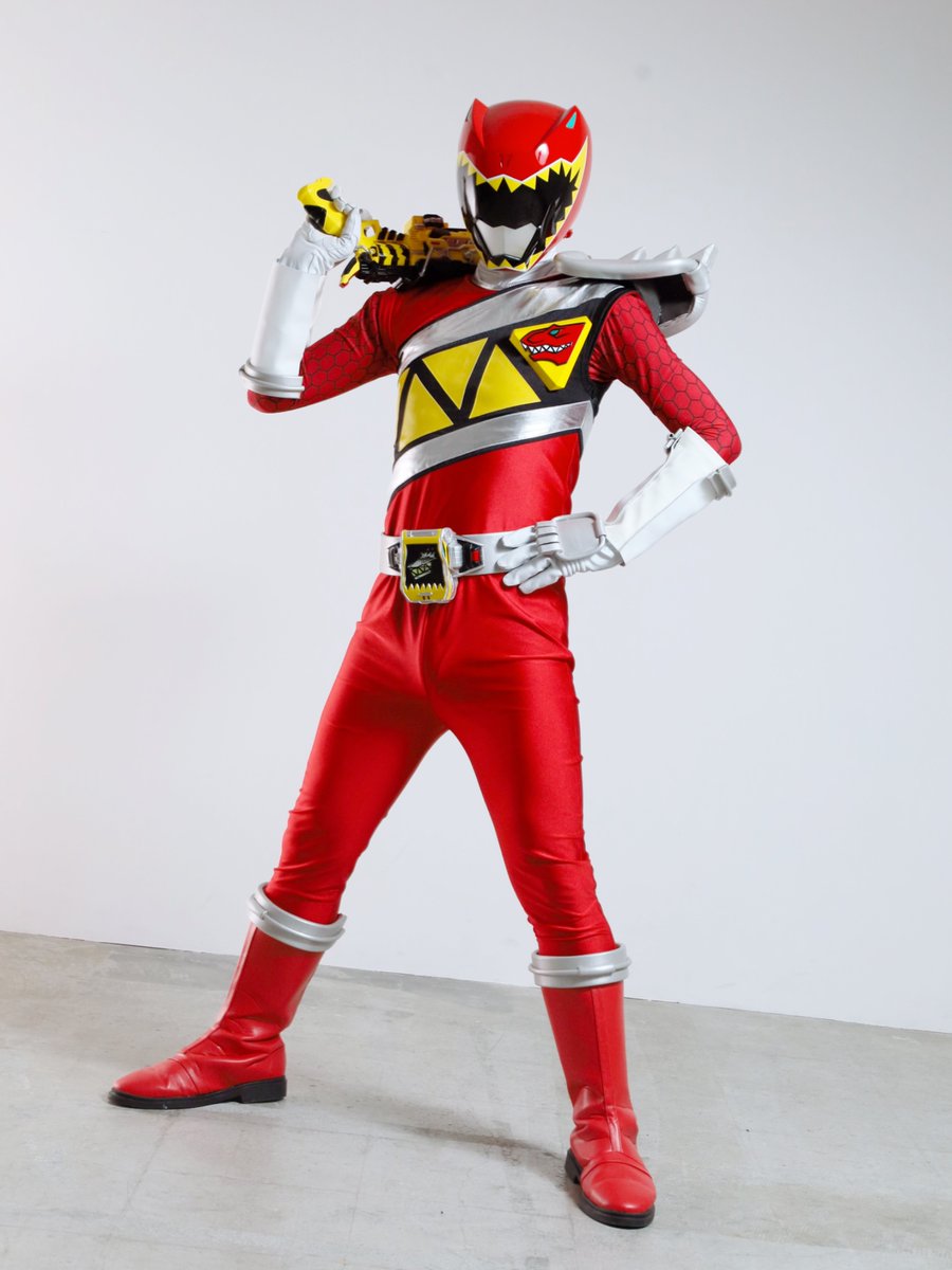kai003001's tweet photo. 牙の勇者！
#cosplay #キョウリュウジャー #キョウリュウレッド #岐阜ビルフォトスタジオ
📸: 自撮り🤳 https://t.co/Zok2mOSymc