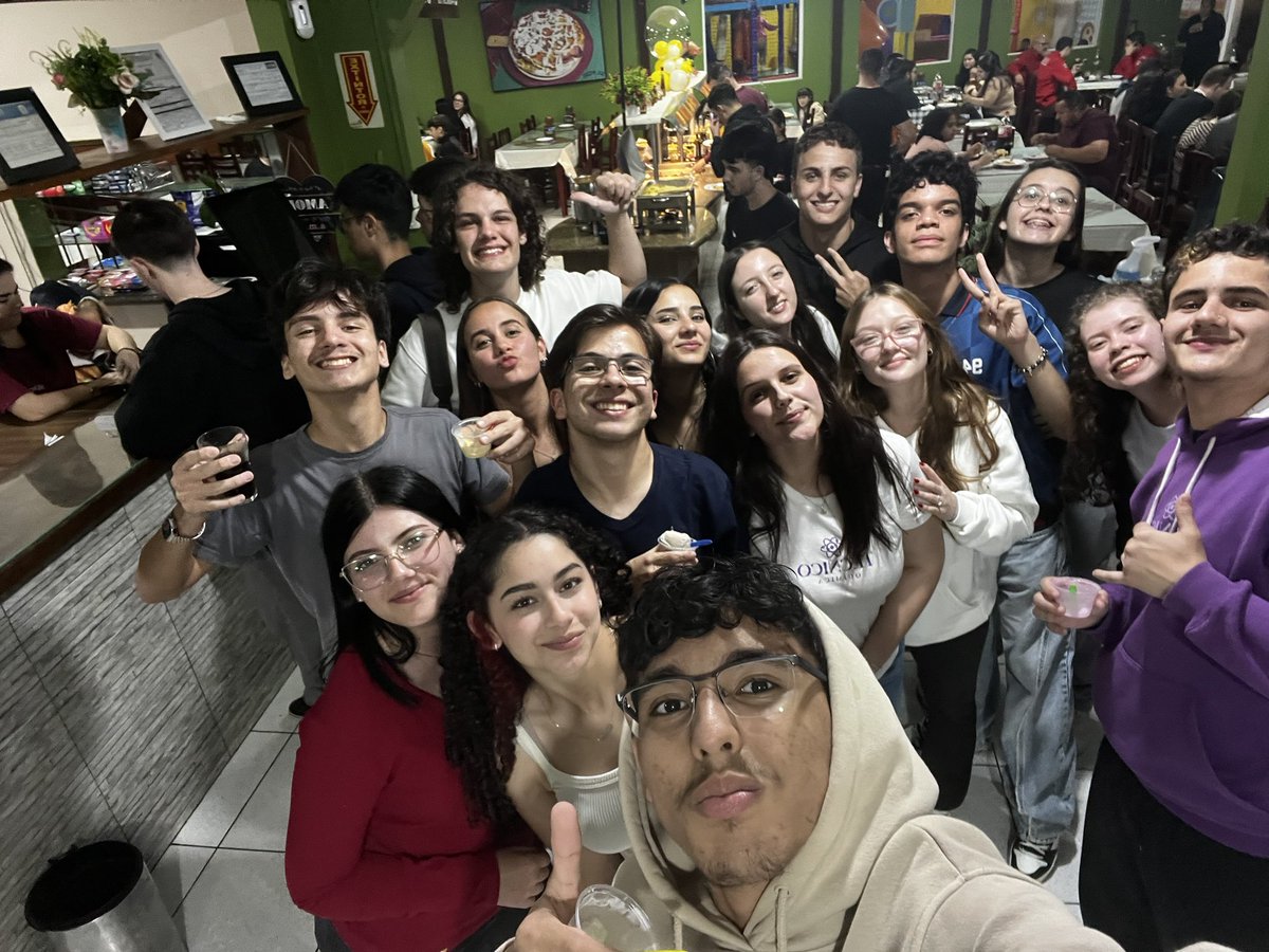 salbutamal's tweet photo. vou sentir saudades #ifctwt https://t.co/J5XKwgFb7K