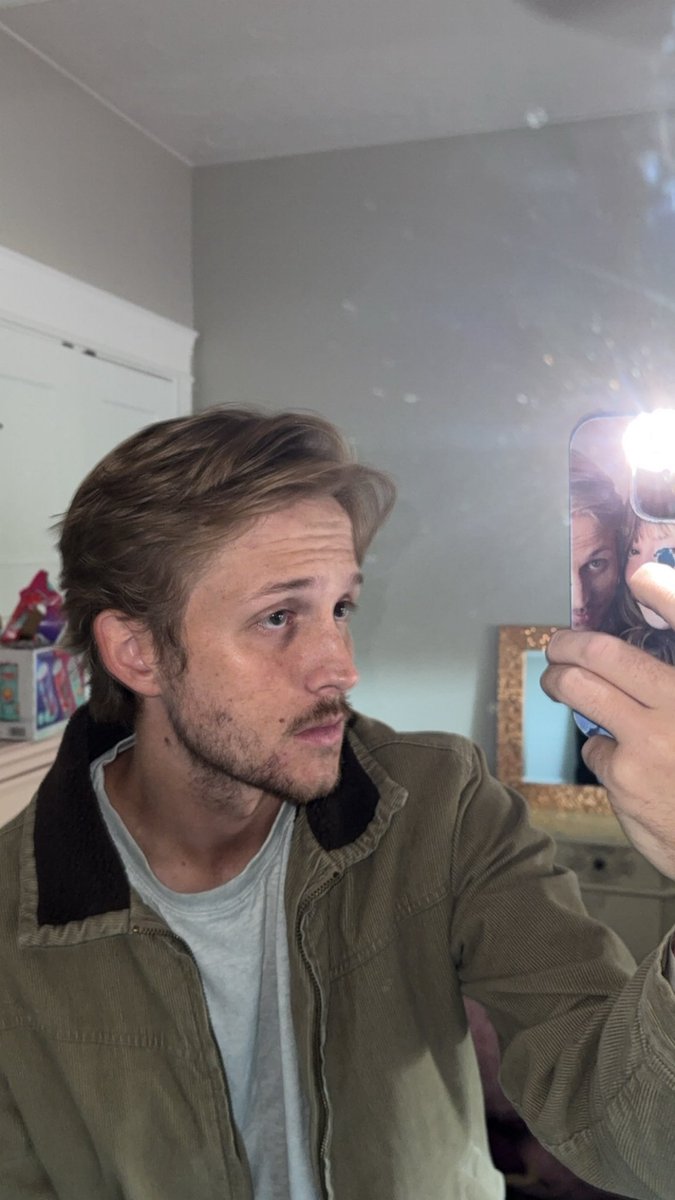 shmormoo's tweet photo. cool jacket https://t.co/FLlBDCEbIo
