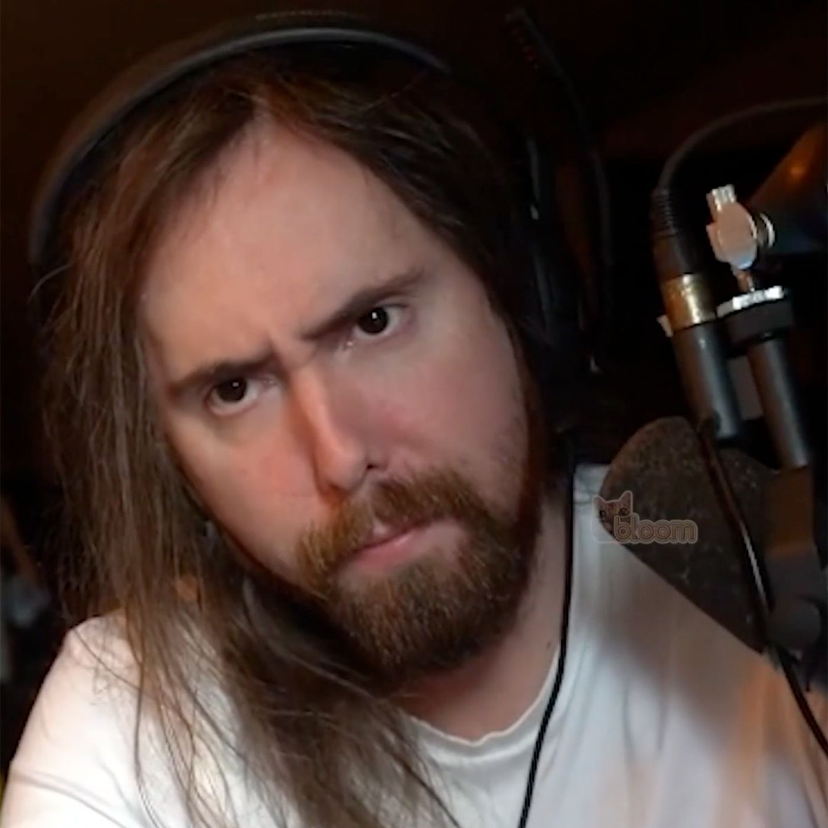 Dexerto's tweet photo. Asmongold has responded to people who want him banned from WoW Forever due to the size of his guild

He said players complaining are “fat in real life” and “snowflakes” https://t.co/KxVLpvZSt7