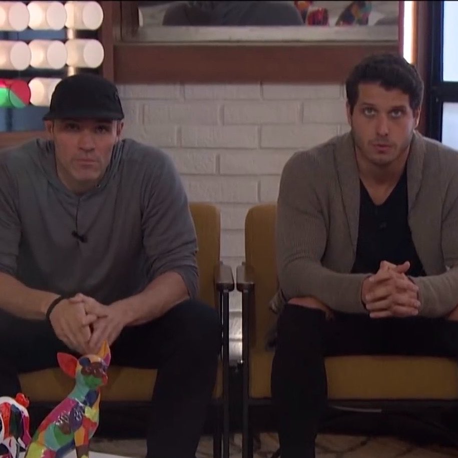 DrewsCluesBB28's tweet photo. Drew has OFFICALLY joined a group of BB LEGENDS who were never final noms up until the final 3 😱 

If Drew wins the final HOH, him and Cody would be the ONLY players in BB history to never be a final nominee 🔥 #bb28 https://t.co/P12Wd8tCyP