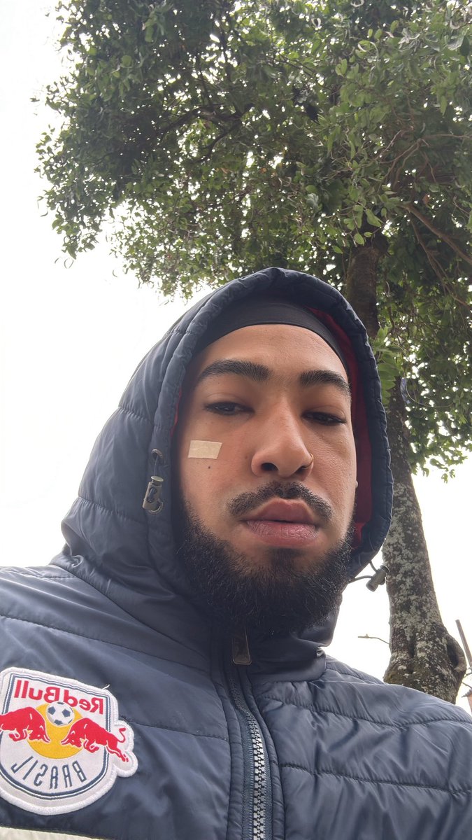 EASTBOY4i20's tweet photo. 💋 https://t.co/bFt0vaavu3